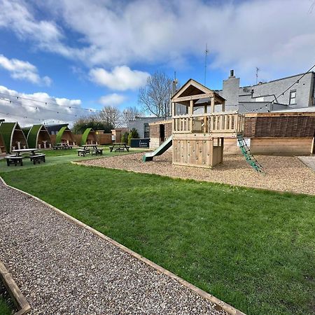 Black Bull Retreat, Barmston With Private Hot Tubs Driffield Esterno foto